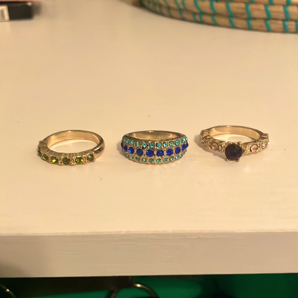 Pack of 3 size 8 womens rings